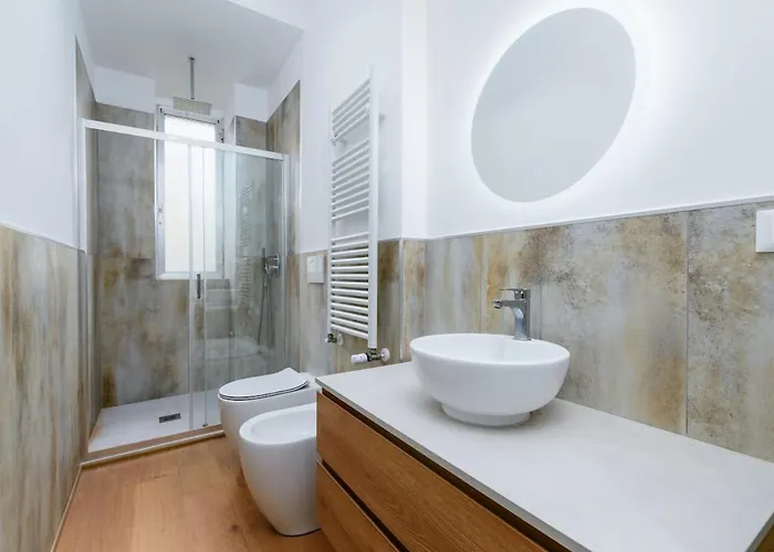 Splendido Comodo A Tutti I Servizi Torino